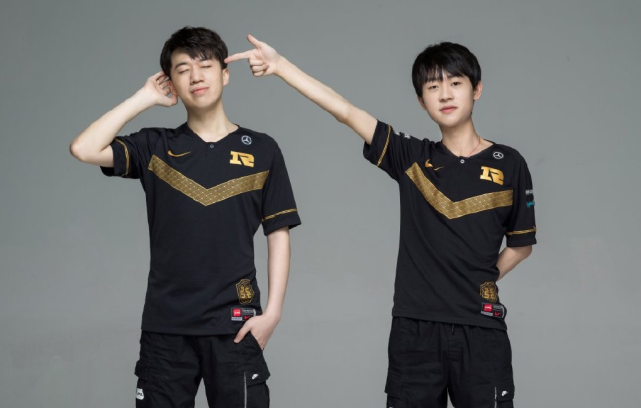 而爵士在过 而爵士在过