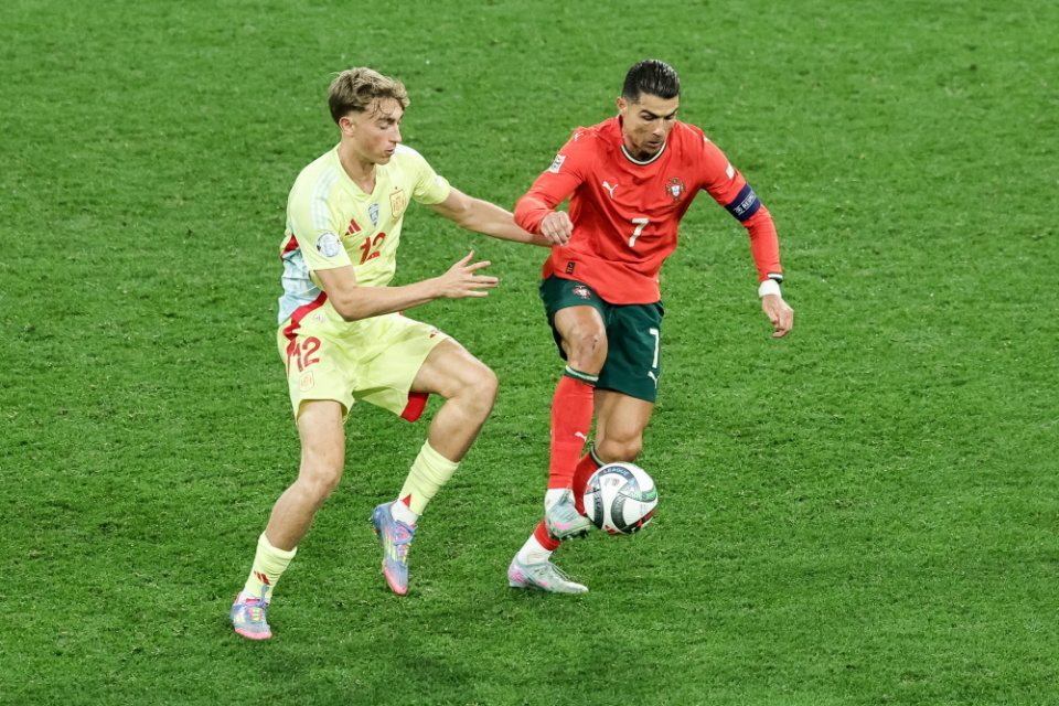 对于居勒尔 对于居勒尔